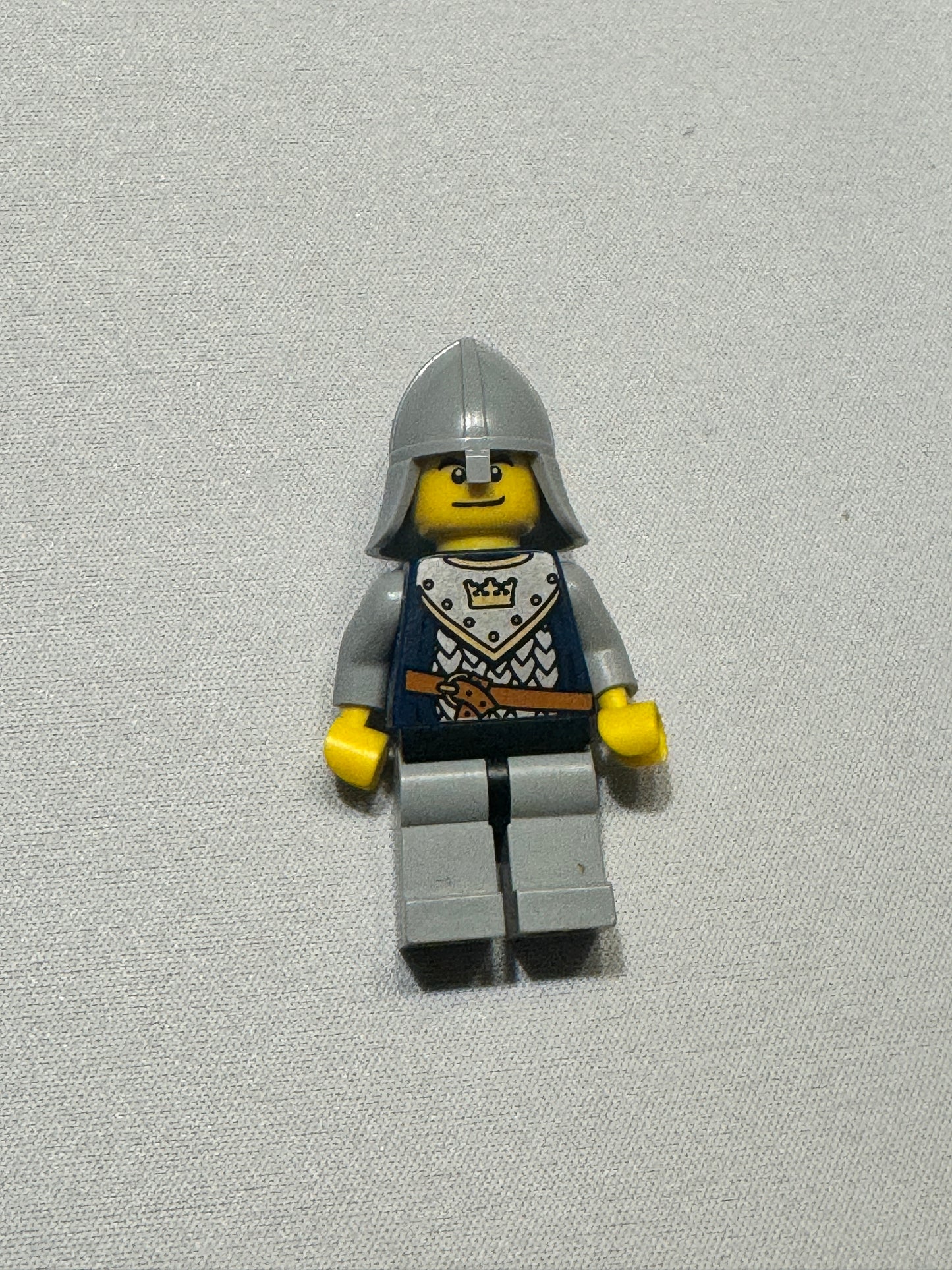 Lego Fantasy Era - Crown Knight Scale Mail Dual Sided Head Minifig - Preowned Lego - cas341