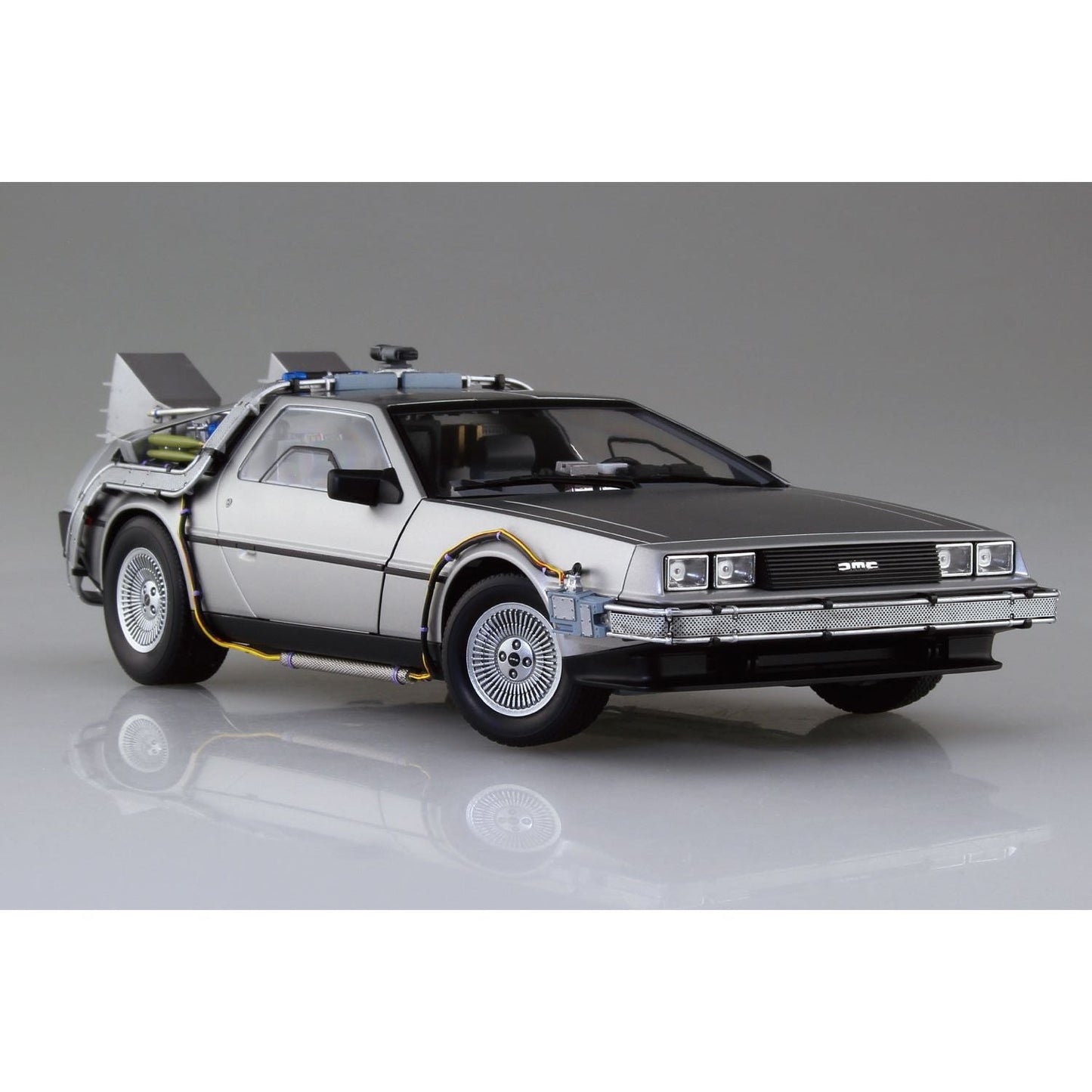 Back to the Future DeLorean Time Machine 1:24 Scale Model Kit