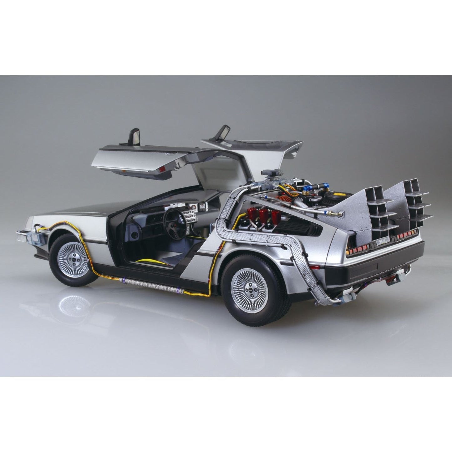 Back to the Future DeLorean Time Machine 1:24 Scale Model Kit