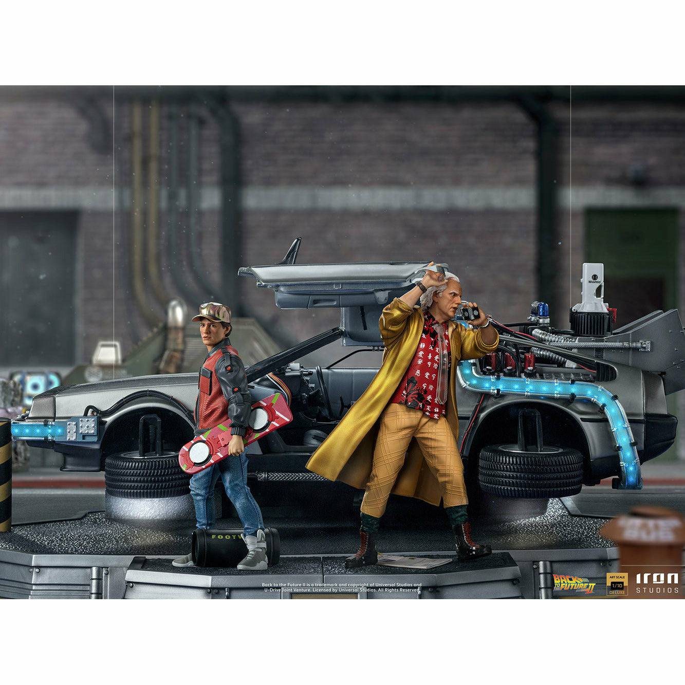 Iron Studios Back to the Future Part II DeLorean (Full Deluxe Version including Marty McFly and Doc Brown) 1:10 Scale Statues