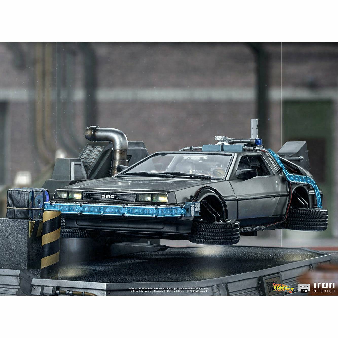 Iron Studios Back to the Future Part II DeLorean (Regular Version) 1:10 Scale Statue